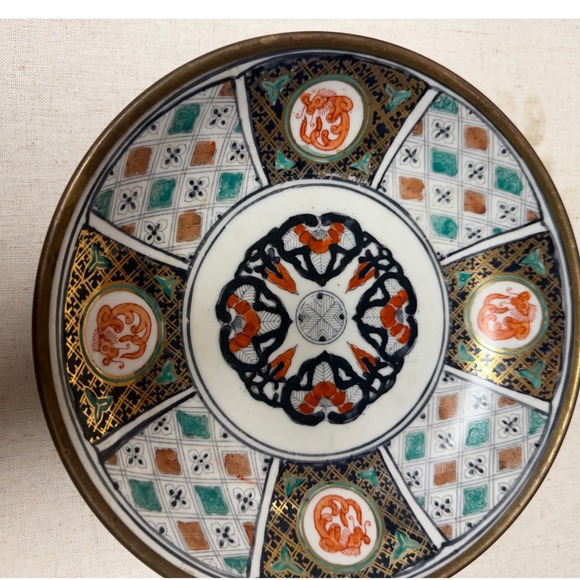 YT Decorated in Hong Kong Other - Vintage YT Decorated in Hong Kong Brass Encased Porcelain Imari Style Bowl 6in